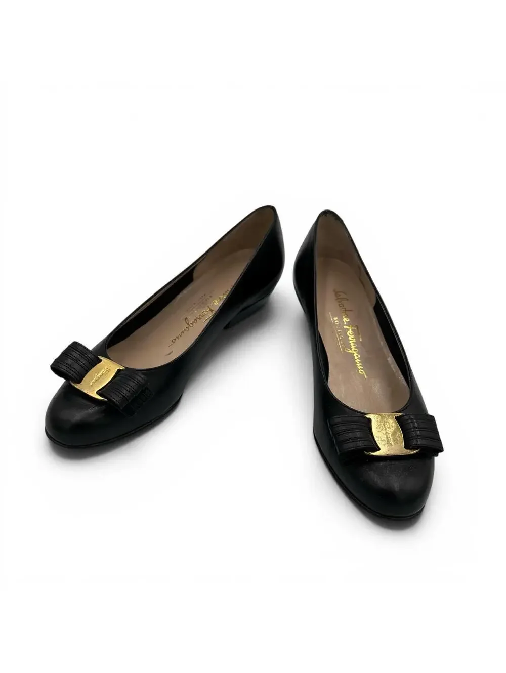 Vintage Salvatore Ferragamo Black Leather Bow Detail Pumps